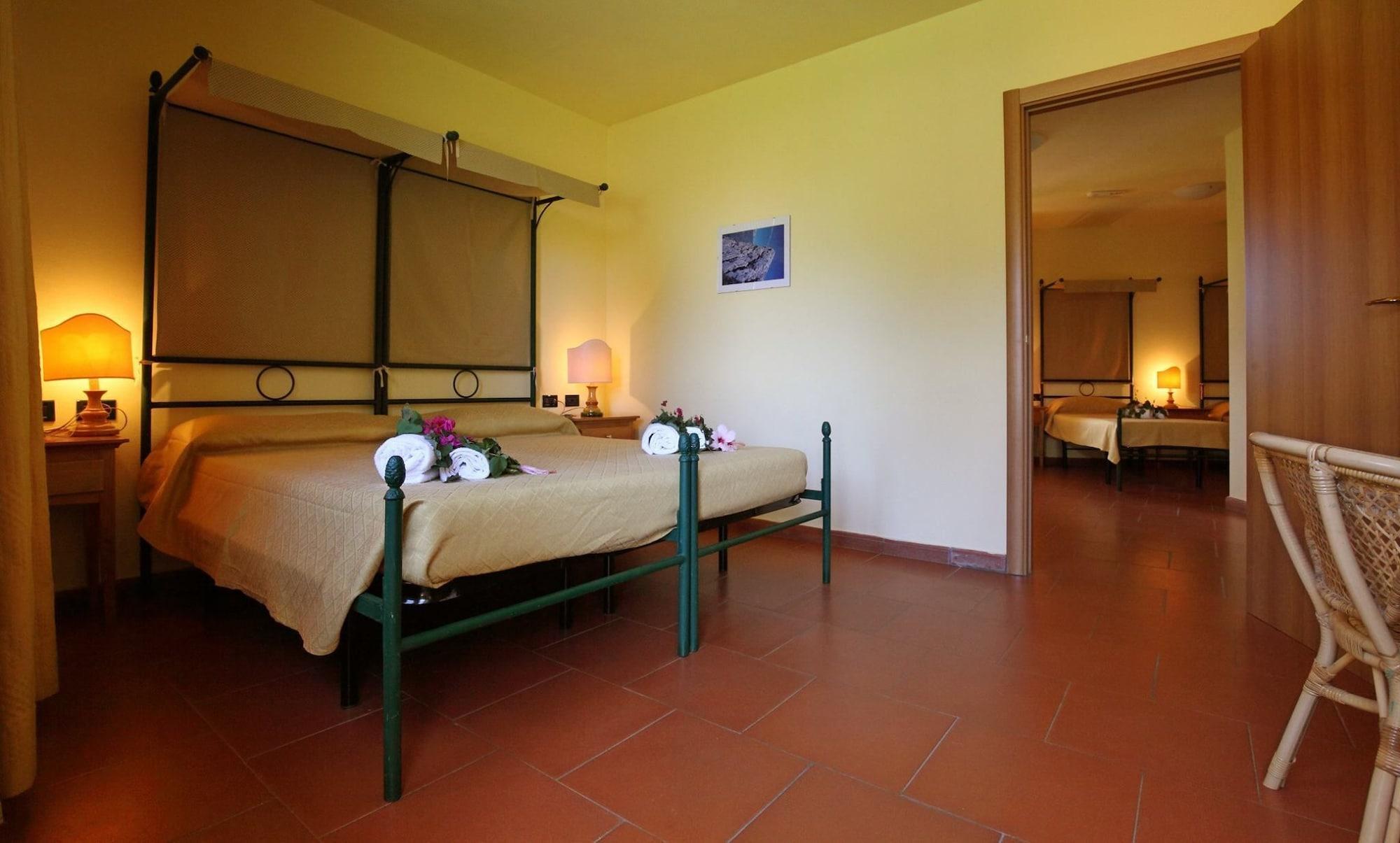 Marina Del Marchese Beach Resort Botricello Buitenkant foto