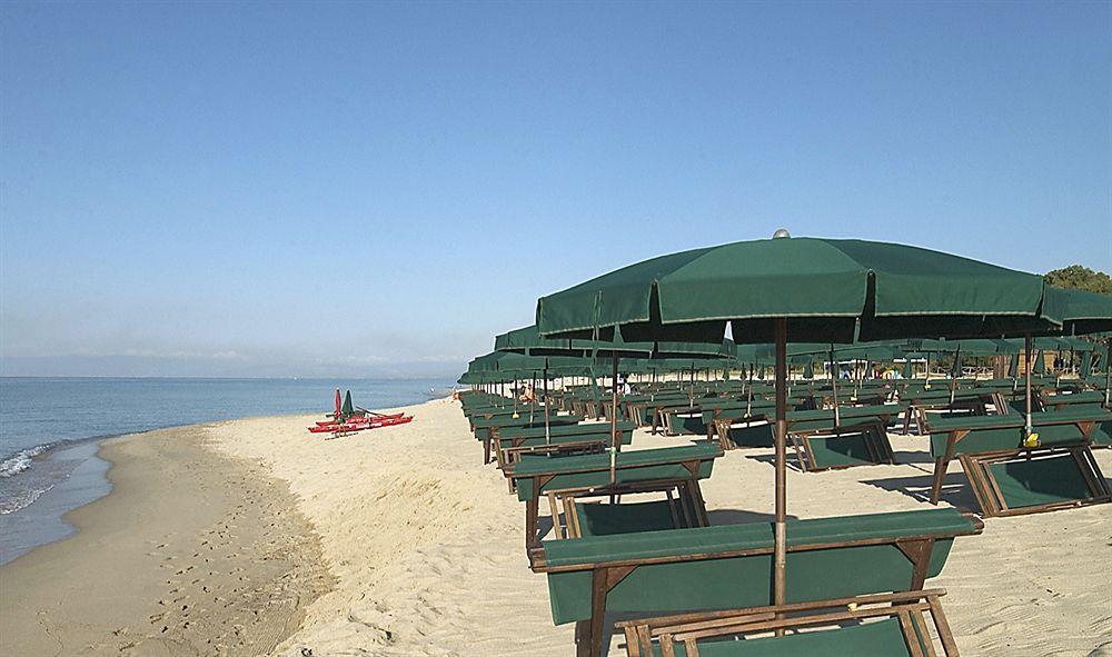 Marina Del Marchese Beach Resort Botricello Buitenkant foto