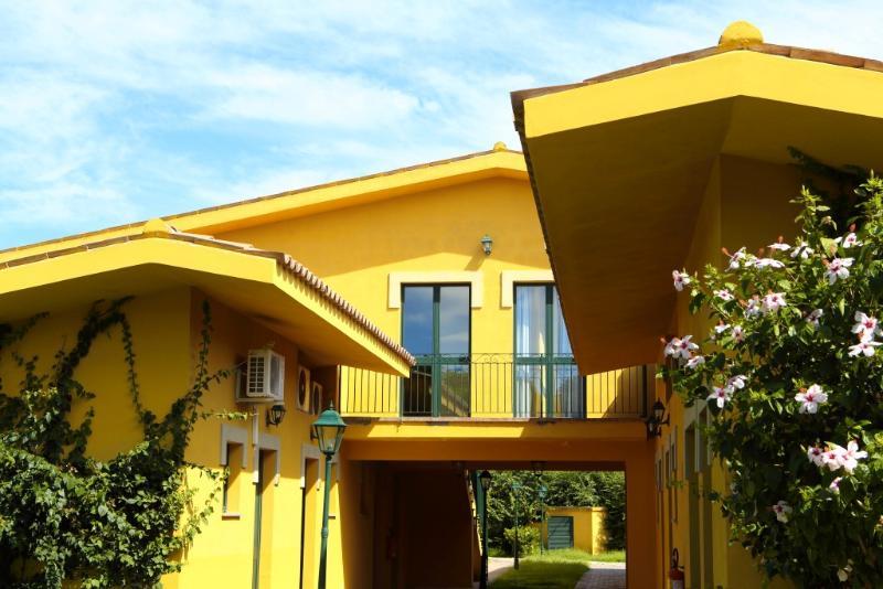 Marina Del Marchese Beach Resort Botricello Buitenkant foto