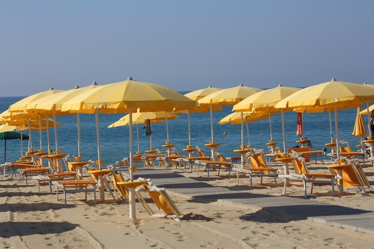 Marina Del Marchese Beach Resort Botricello Buitenkant foto